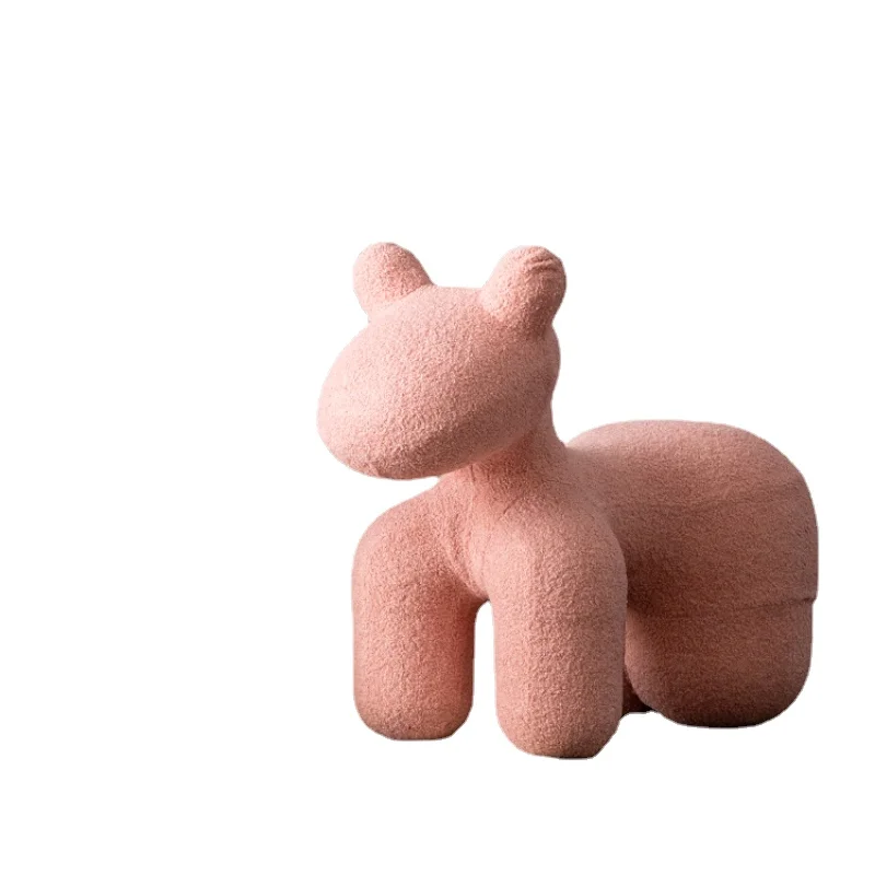 

Детский стул в скандинавском стиле с изображением животных