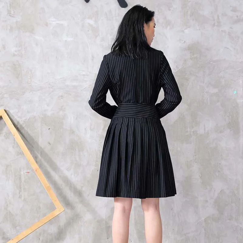 [EAM] Новинка 2021 Весенняя Свободная юбка в черную полоску с длинными рукавами и