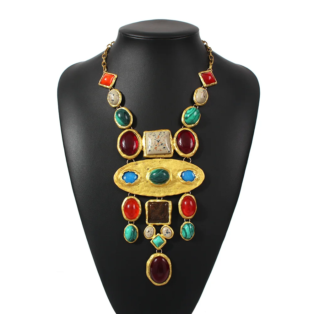 

Exaggerated Accessories Fashion Light Luxury Style Necklace Retro Palace Style Colorful Imitation Gem Necklace Gothic Halloween