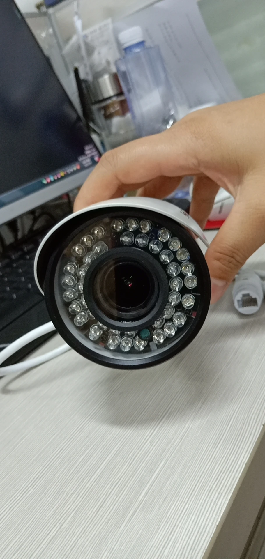 

EasyN 2MP 1080P 4X Zoom Outdoor Water-proof IP Bullet Camera IR Night Vision Motion Detection P2P HD IPC Camera