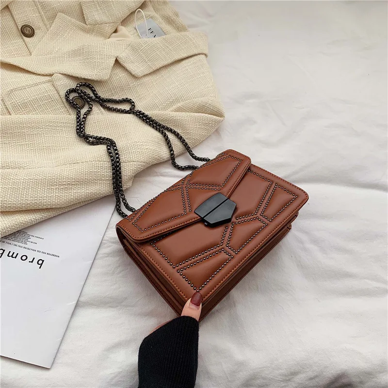 

Women's bag 2020 autumn and winter new fashion shoulder bag messenger bag ins rivet single shoulder chain small square bag