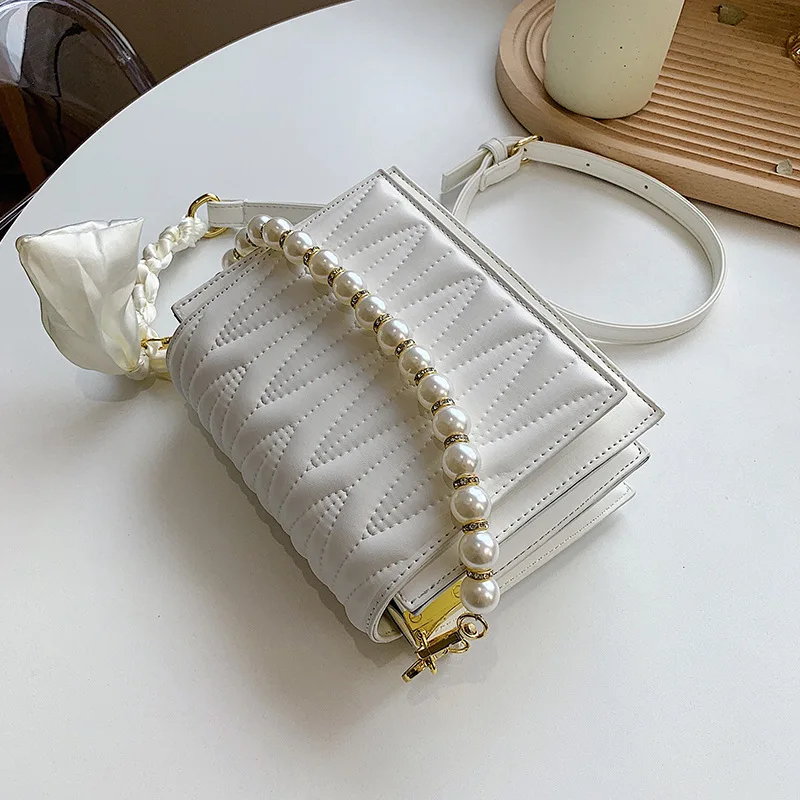 

Fashion All-match Summer Women Bag Silk Scarf Bow Messenger Small Square Bag Simple Retro Pearl Ladies Handbag Exquisite Girl