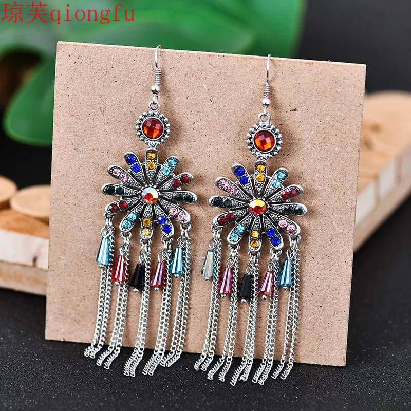 

Bride Ornament 2021 New Lady's Jewelry Sunflower Retro Fringe Earrings Creative Earring Ornament for Feminine