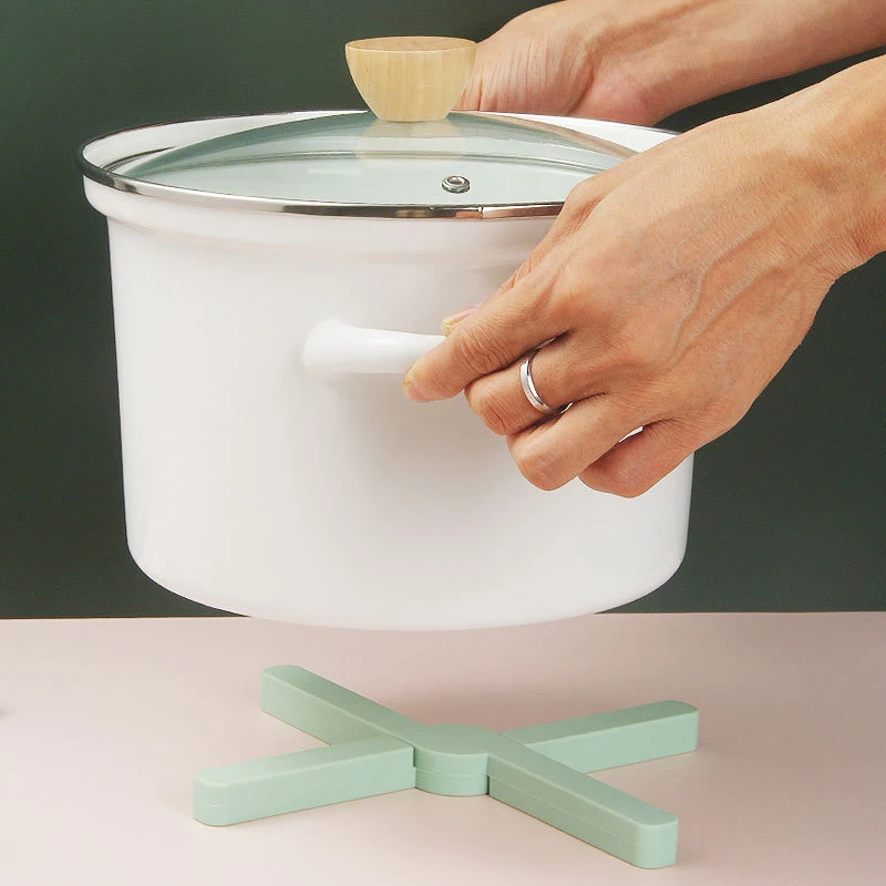 

Food safety grade silicone dining table insulation pad household anti-scald, waterproof, non-slip simple pot pad