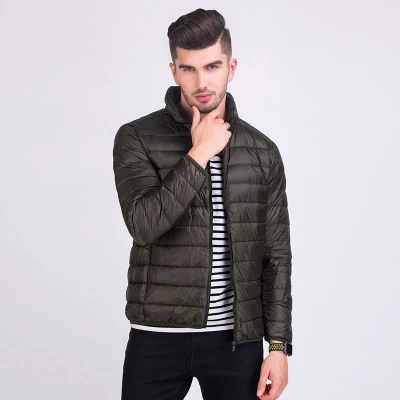 Army green Мужская зимняя куртка ультра светильник 90% белый утиный пух куртки повседневное портативное зимнее пальто для мужчин размера плюс 4XL 5XL 6XL - Цвет: Army green