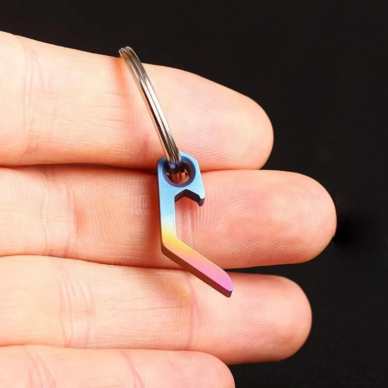 

Creative Mini Bottle Opener Mini Keychain Key Ring Mini Camping Accessories Tools Wine For Kitchen Beer Opener Hot Bar A7Z9