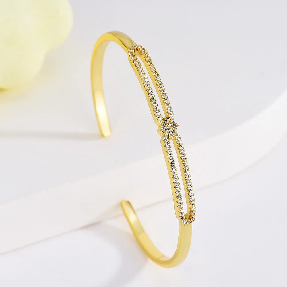 

Простой женский браслет в европейском и американском стиле в форме фигуры восьми из бриллиантов, позолоченный браслет из 18-каратного золот...