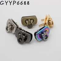 10 30 100pcs 7 colors 2513mm rainbow metal flip locks for chain purse and bags handbag hardware accessories