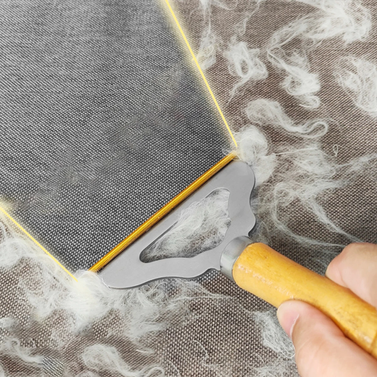 

New Lint Remover Mini Portable Fuzz Fabric Shaver For Carpet Woolen Coat Sofa Clothes Fluff Fabric Shaver Brush Tool Fur Remover