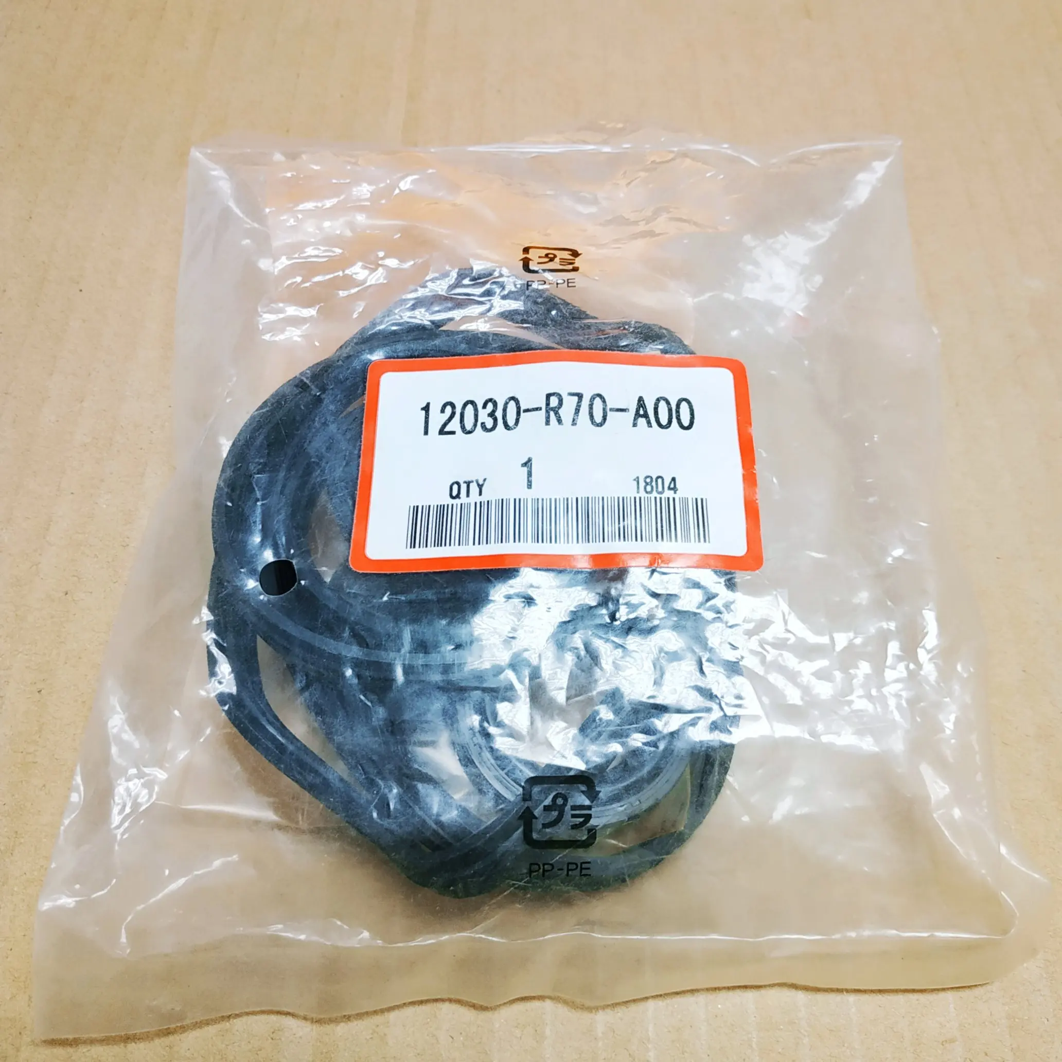 Комплект набивки крышки клапана с автоматическим датчиком OEM 12030-R70-A00 12030R70A00 |