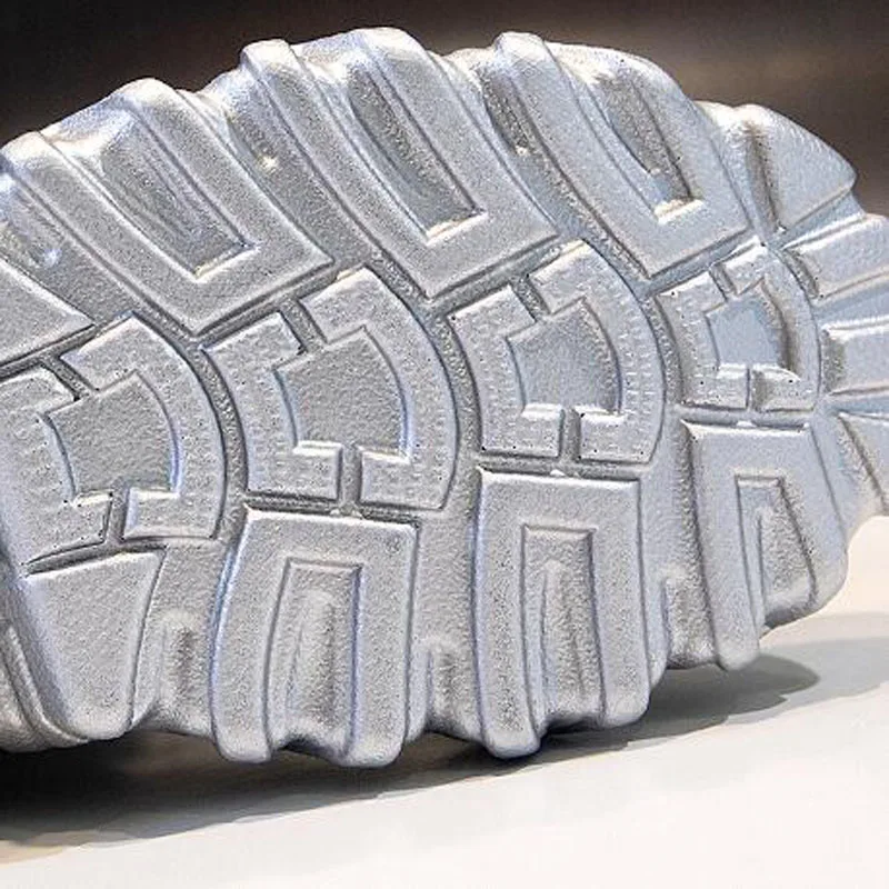 Модная обувь на шнуровке визуально увеличивающая рост Цвет серебристый красный