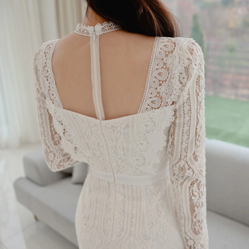 

White Elegant Lace Dress 2021 Spring Sexy Collar And Back See-Through Mesh Stitching High Waist Tight Party Dress Women