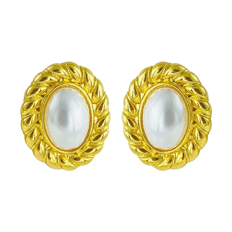 

Retro style earrings female European and American ins cool temperament oval Pearl Earrings simple Earrings female