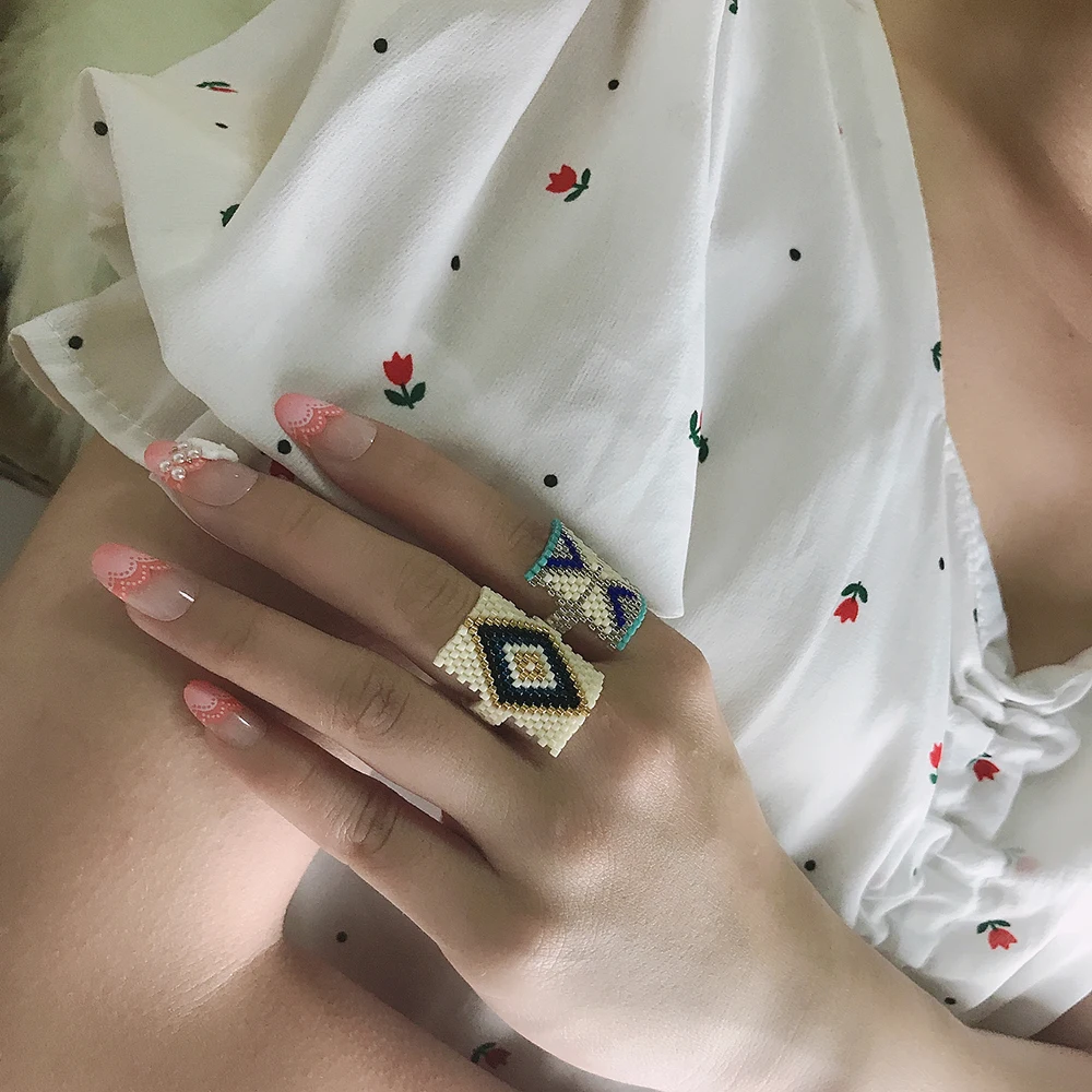 

BLUESTAR Fashion Luxury chain Rings For Gift Micro Pave Zircon Geometric snake Lady Gold Crystal Rings