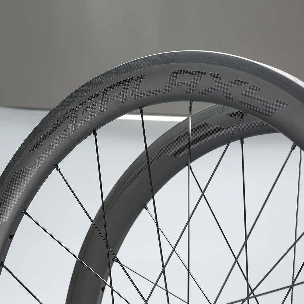 DECA дорожные велосипедные колеса из углеродного волокна 700C клиншер 42 мм матовые