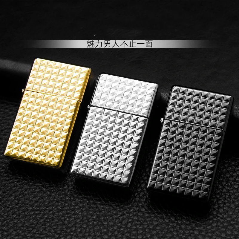 Керосиновая зажигалка многоразовая масляная металлическая гладкая с