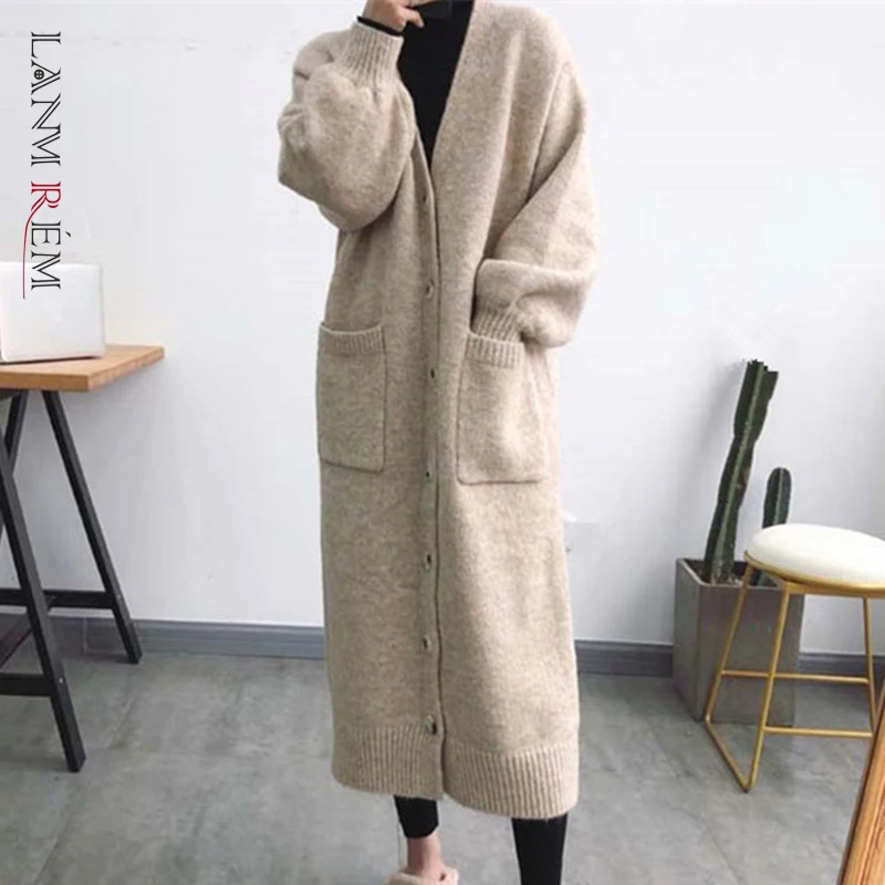 

LANMREM 2021 Winter New V-neck Single Breasted Knitted Cardigan Coat Women Long Sleeve Loose Sweater Female Fashion 2W704
