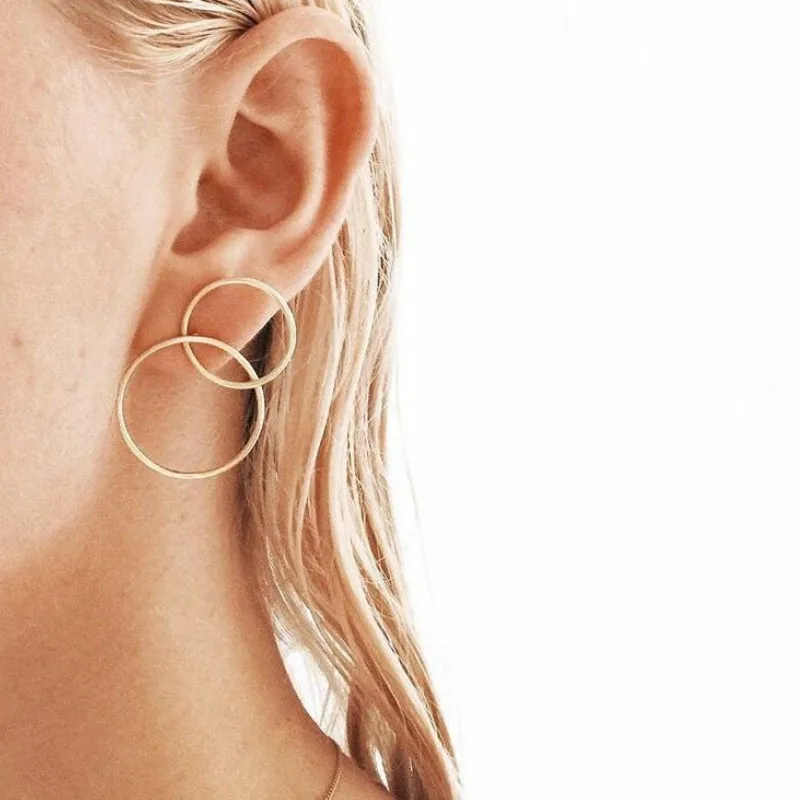 

Simple Personality Alloy 8 Word Ear Hoop Earrings for Women