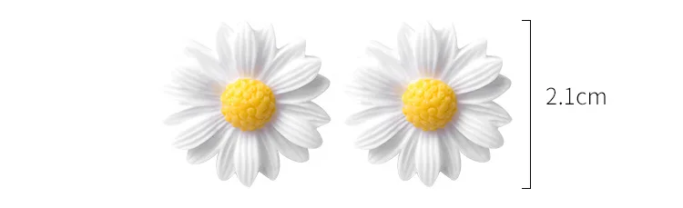 

Korean Style Cute Daisy Flower Stud Earrings For Women Summer Fresh Floral Earrings Wholesale Jewelry Femme Brincos Pendientes