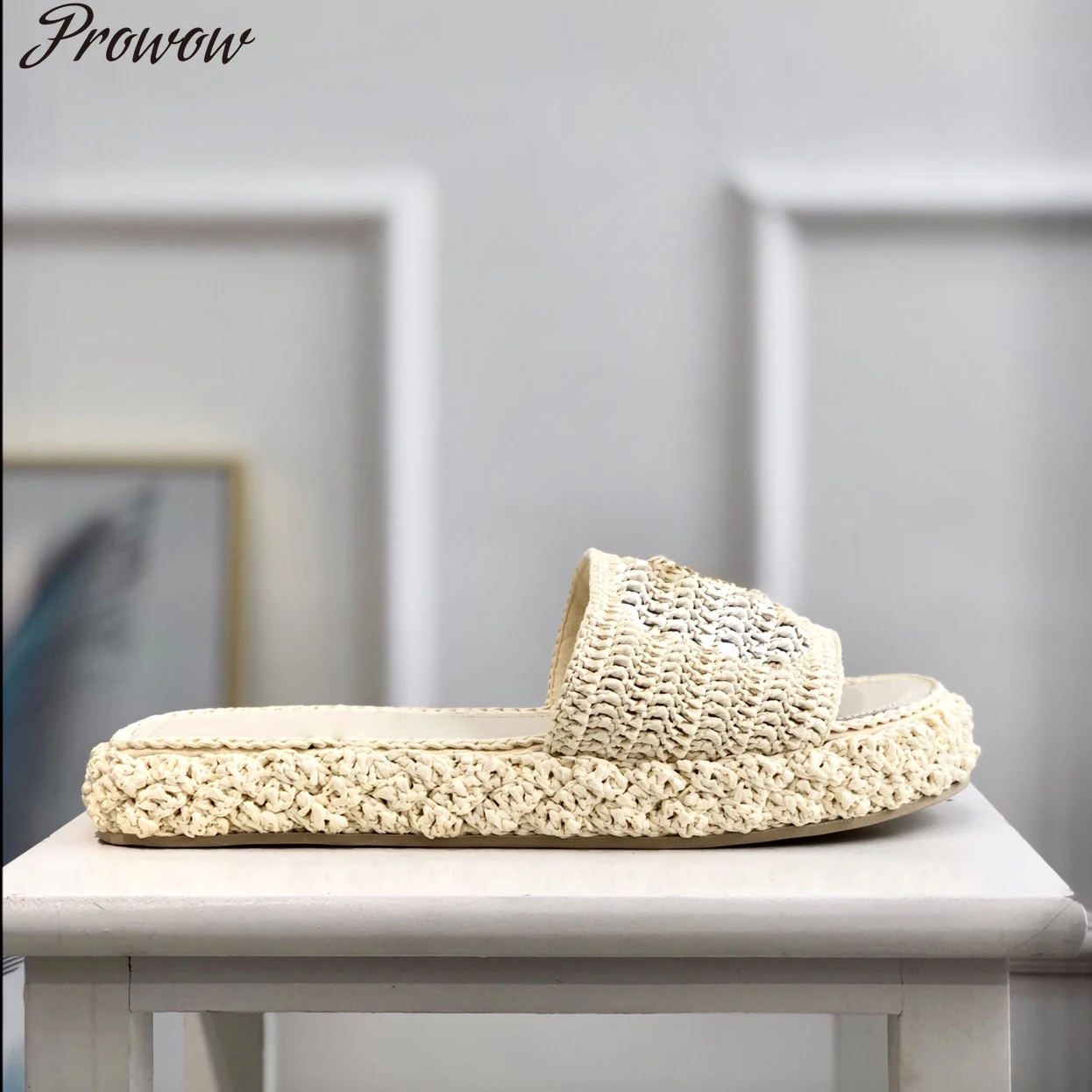 

Prowow 2021 new Women'S hand woven with imported Lafite grass Slippers Flat Slippers genuine leather Slippers