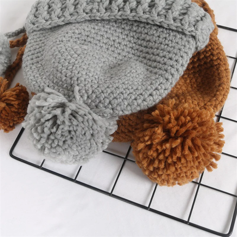 Зимняя вязаная шапка-бомбер однотонная шерстяная шапка с помпоном женская для