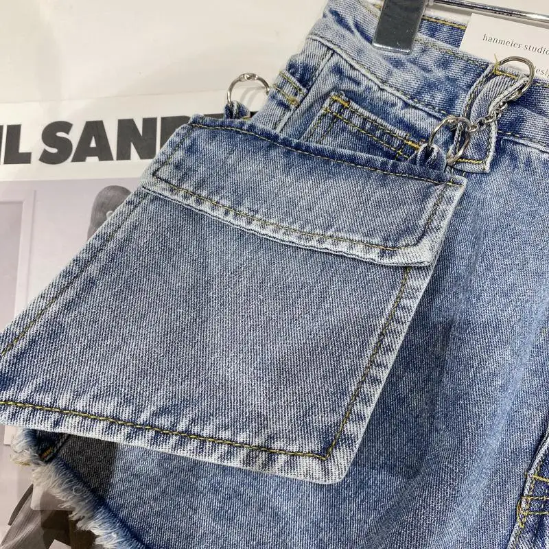 

2021 Summer New Large Pocket Bag Frayed Hem Washed Women Denim Shorts Ladies Fashion Solid Wide Leg Straight Short Jeans Pants