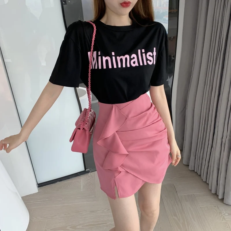

Fashion all-match printed letter T-shirt + careful machine slit folds high waist bag hip short skirt A-line skirt