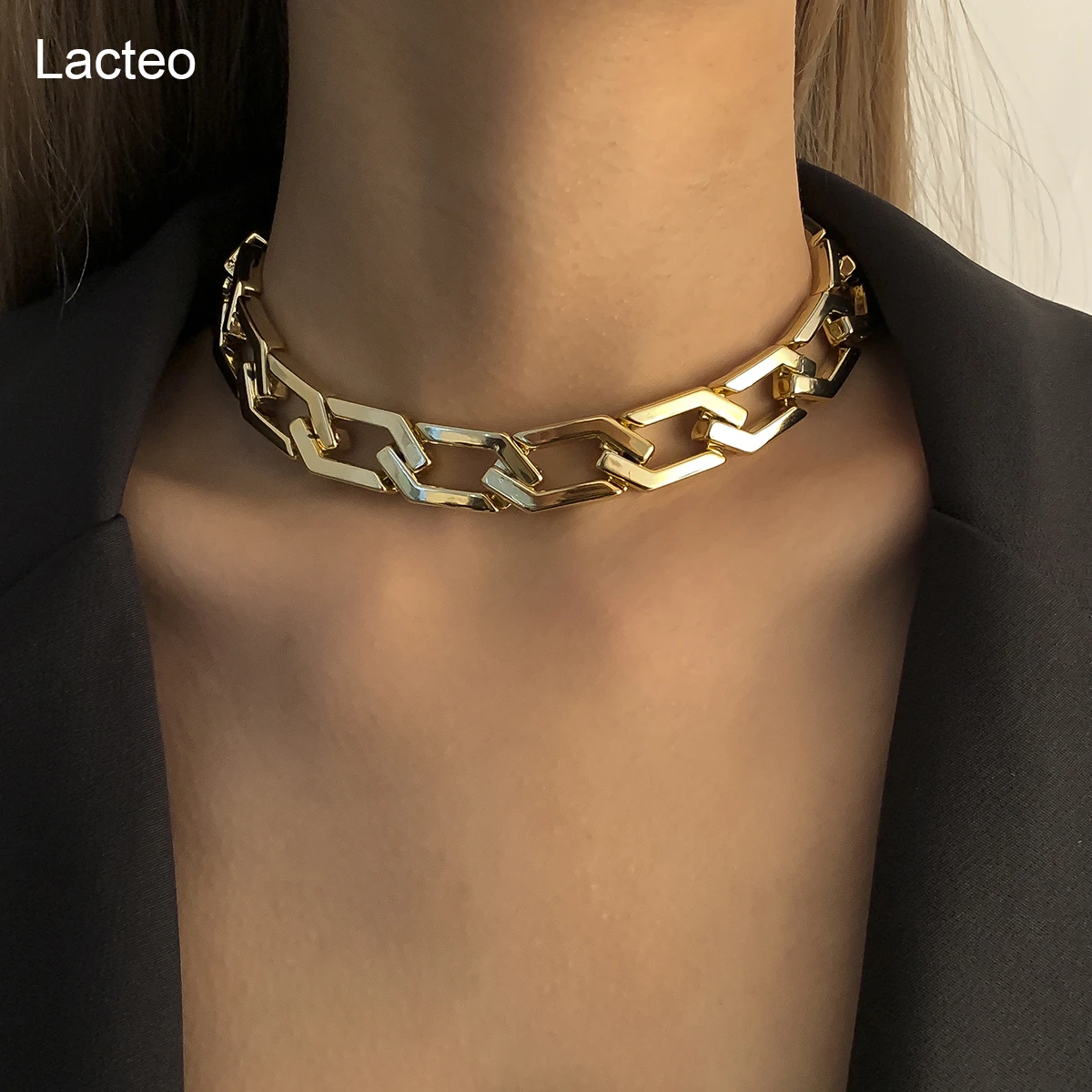 

Lacteo Neo Gothic Geometric Rhombus O Shape Choker Necklace For Women Fashion Trendy Neck Clavicle Chain Jewelry Necklace