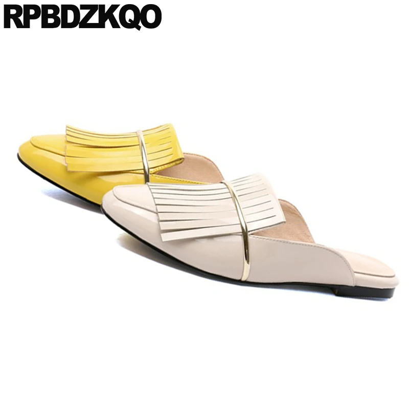 Шлепанцы женские из лакированной кожи удобные туфли без задника бахрома плоская