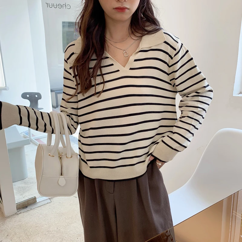 

Women Sweater Student 2021 New Spring And Autumn Stripe Retro V-neck Female Knitted Pullover French Style Hot Sale A40