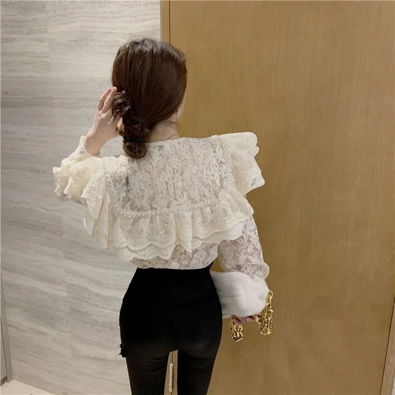 Fashion Streetwear Tshirt Women Sweet Shirt Lady New Tee Top 2021 Spring Ruffles Peter Pan Collar Sexy See Through Lace T-Shirt
Fashion Streetwear Tshirt Women Sweet Shirt Lady New Tee Top 2021 Spring Ruffles Peter Pan Collar Sexy See Through Lace T-Shirt