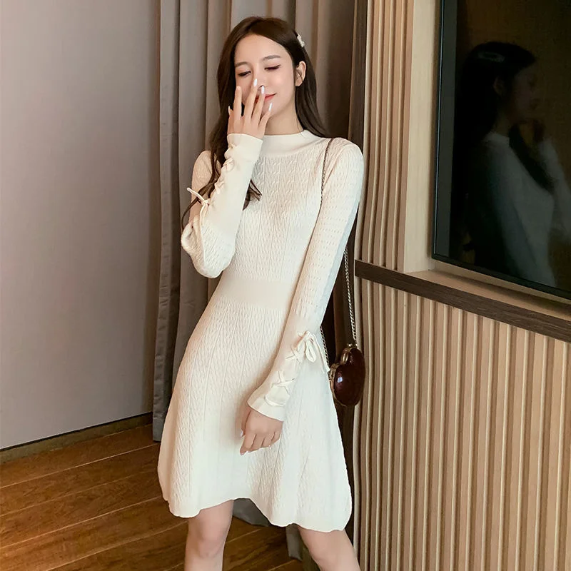

Elegant dress woman careful machine design lace up dresses autumn and winter 2021 new French gentle wind knitted skirt
