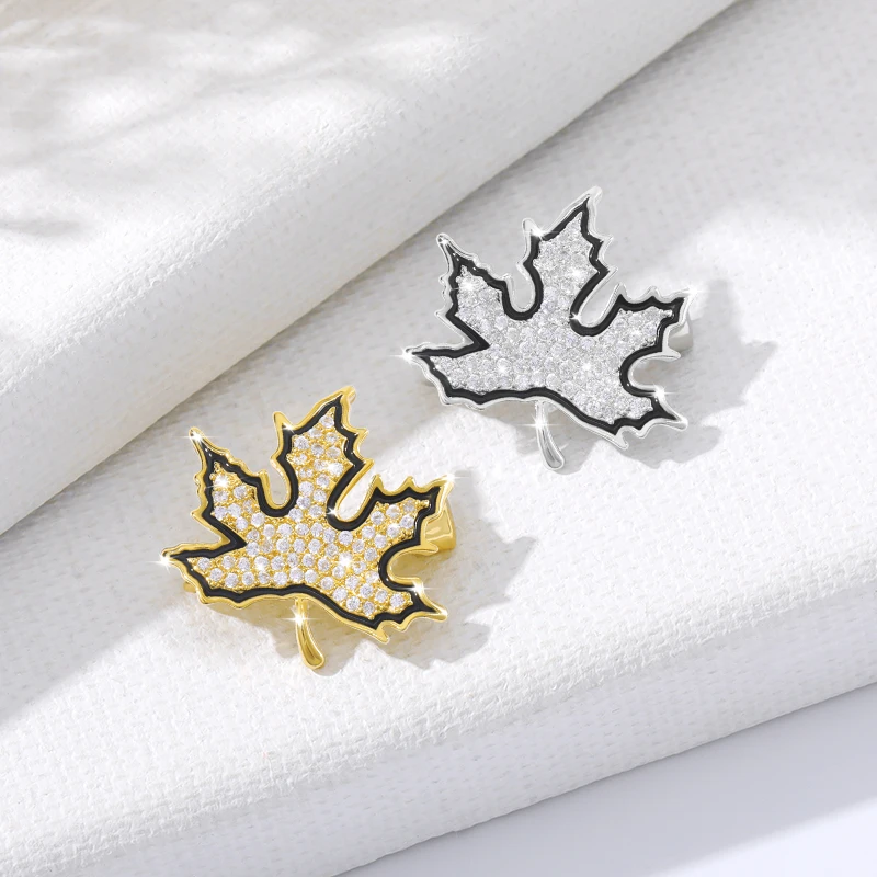 Роскошная женская металлическая брошь в виде кленового листа с цирконом броши