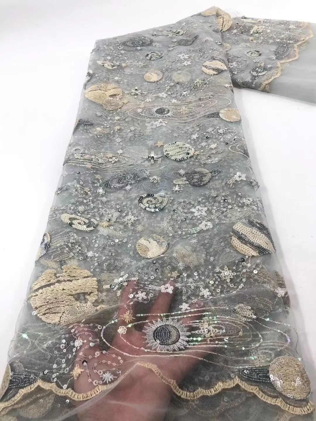 

Hot Selling Wine Lace Fabric Swiss Lace High Quality French Sequins Lace Cotton African Lace Fabric for Brown Women Dress