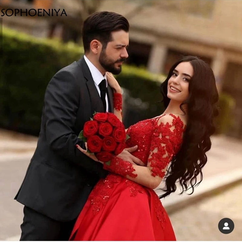 Женское вечернее платье с длинным рукавом красное в мусульманском стиле для