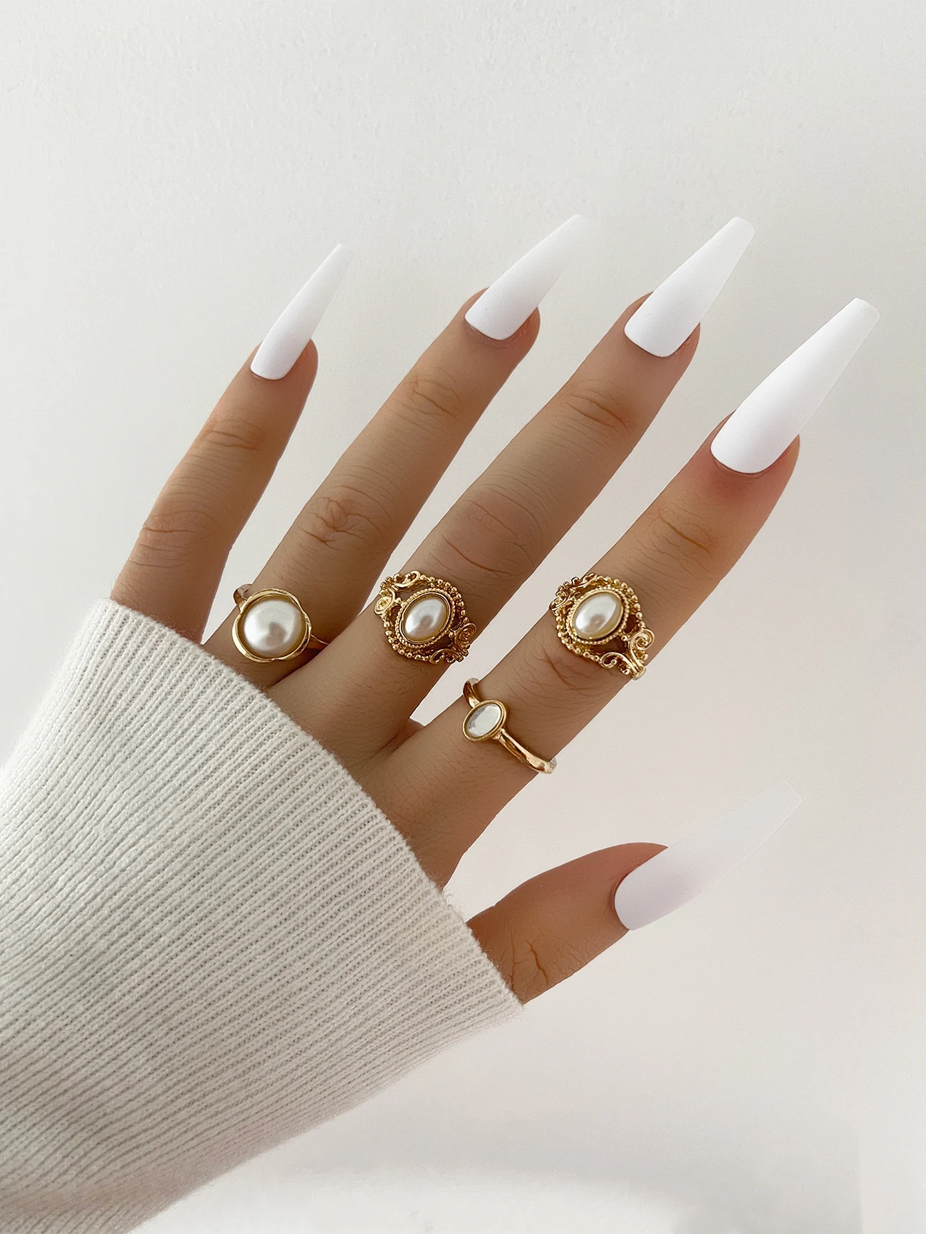 

Stillgirl 4Pcs Vintage Pearl Gold Rings for Women Kpop Boho Flower Weeding Female 2021 Fashion Jewelry Anillo Bijoux Bague Femme