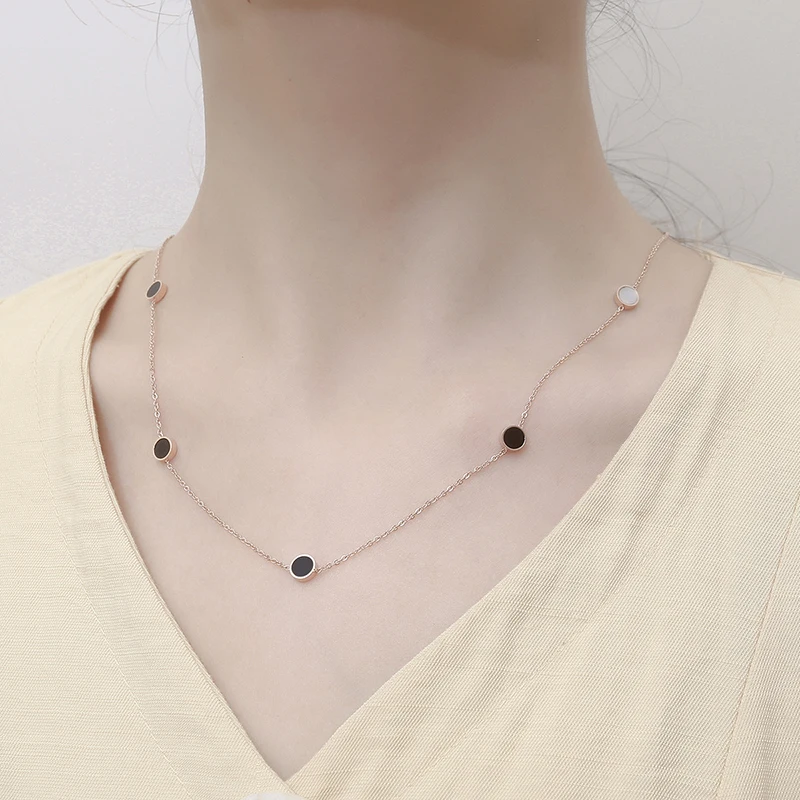 Розовое золото колье для женщин изготовлено из нержавеющей стали