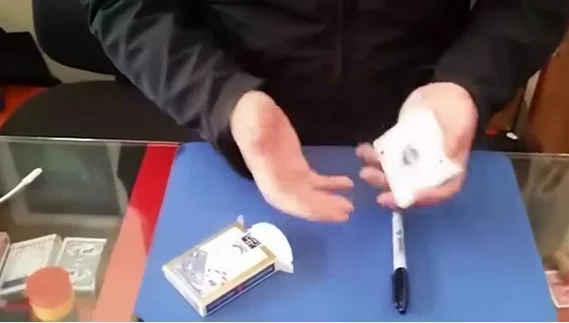 

Killer Window by Brancato Merlino - Magic Trick