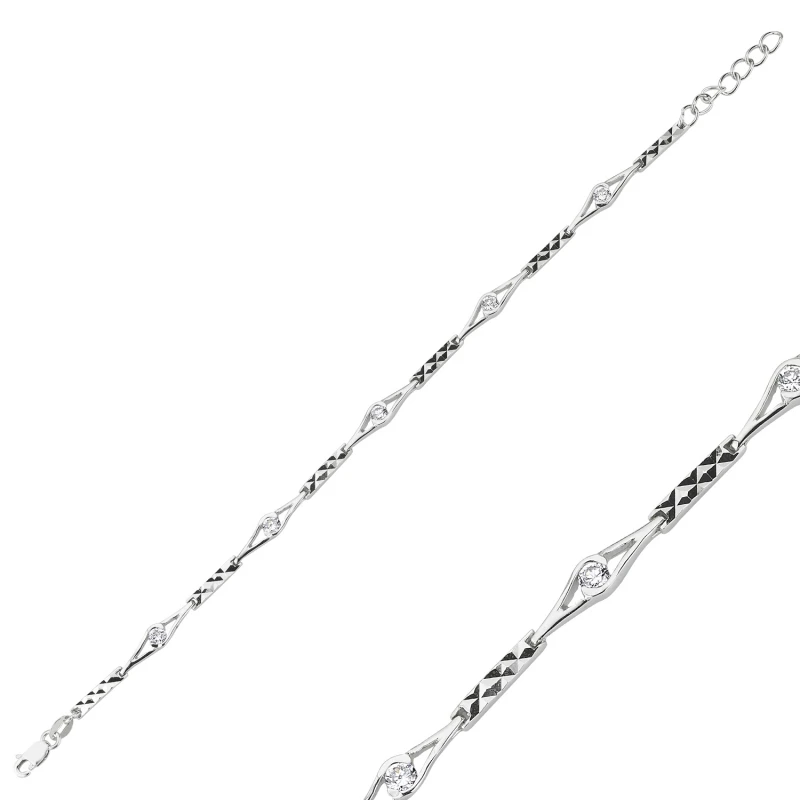 

Silverlina Silver Zircon Stone Bracelet