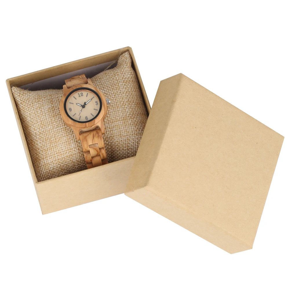 Часы женские кварцевые ручной работы с деревянным ремешком выразительные