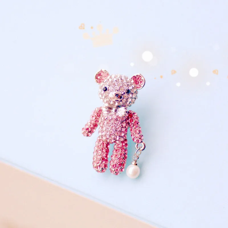 Lovely Bear Crystal Brooches for Women Sweet Teddy Holding Red Heart Enamel Pins Gold Bowknot Brooch Vintage Animal Jewelry