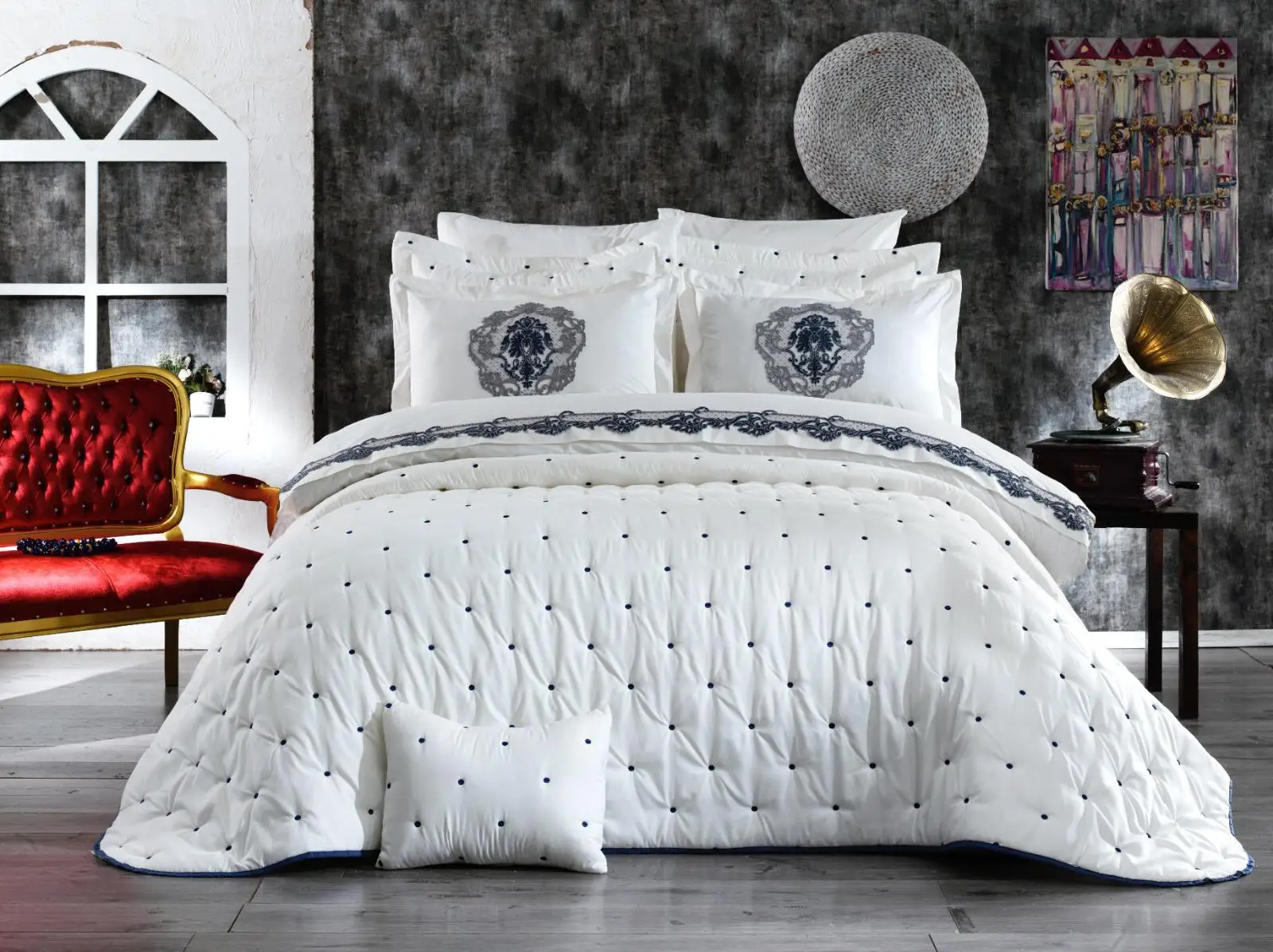 

Chester Double Duvet Cover Set 8-Piece Cream Navy