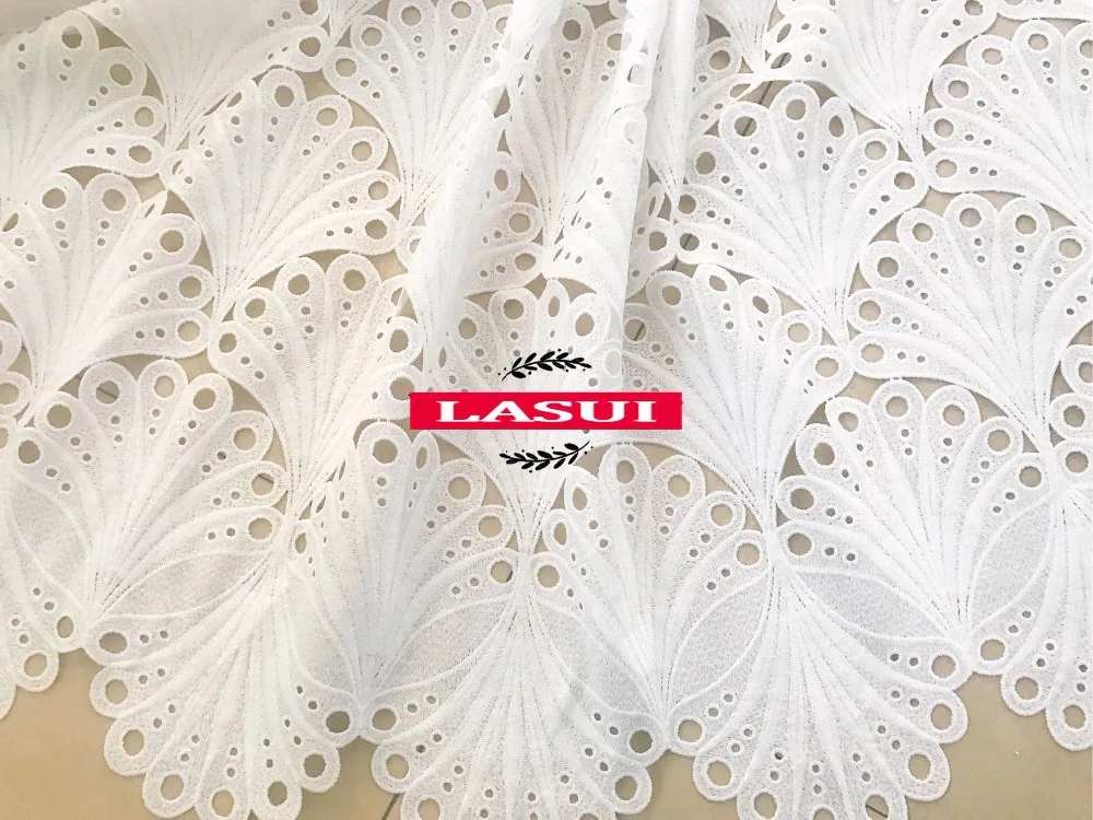 LASUI, высокое качество, 1 ярд, полый белый молочный шелк, большая вышивка, Водорастворимая кружевная ткань, сделай сам, вечернее платье S0036