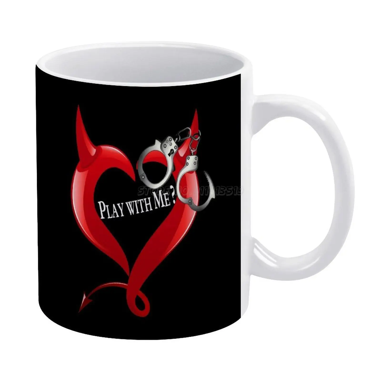Дьявольское сердце и наручники-белый текст черный фон. Белая керамическая чашка