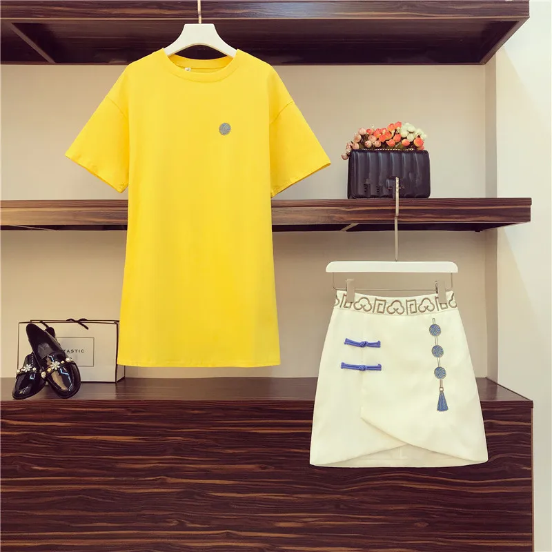 Женский костюм из двух предметов с вышивкой желтая длинная футболка и