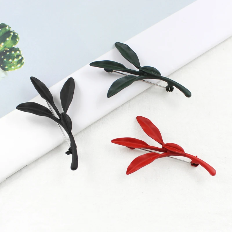 Женская металлическая брошь в виде омелы значок трехцветной ветки - купить по