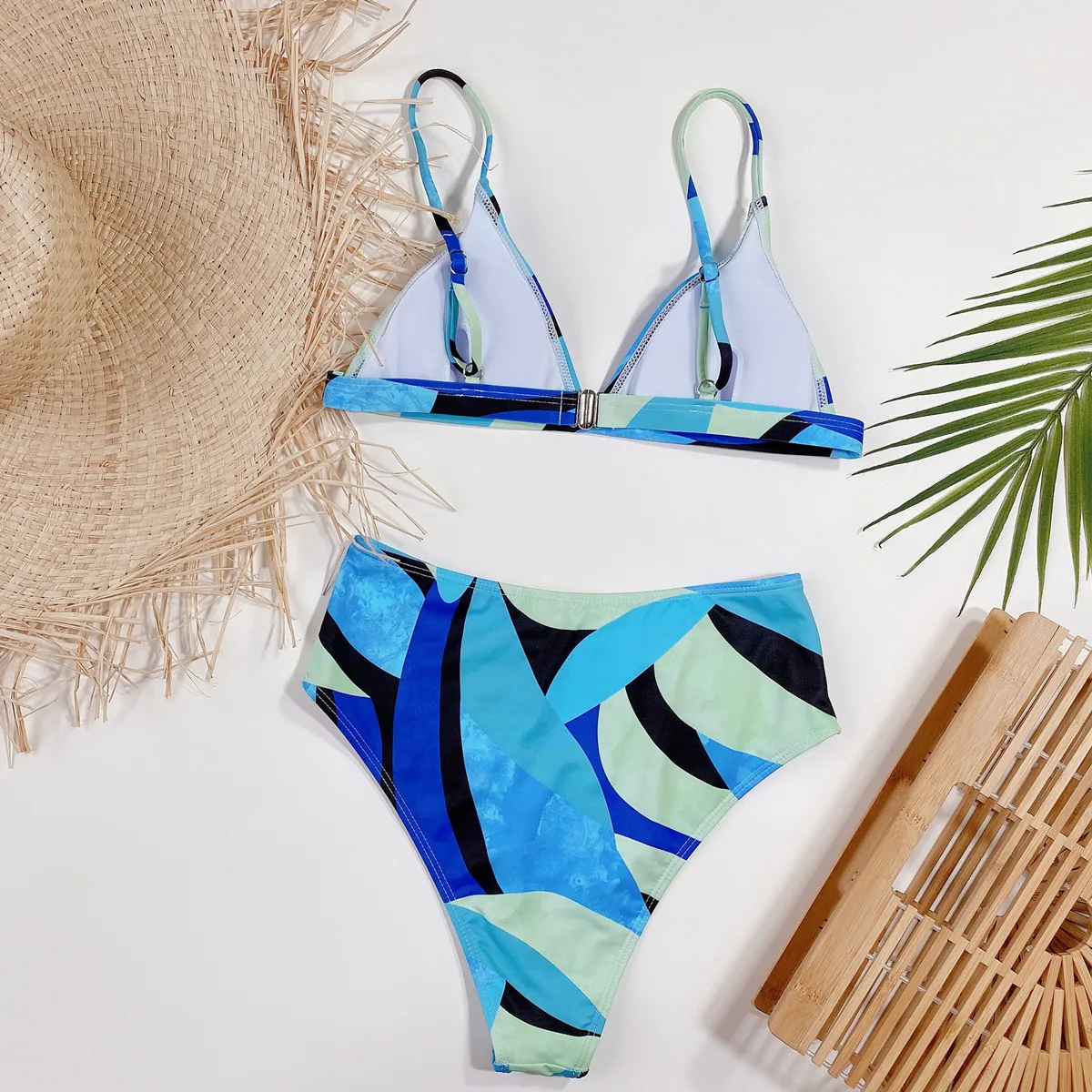 

2021 European and American printed high waist ladies sexy split swimsuit bikini