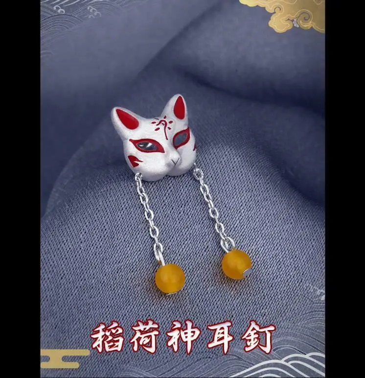 Серьги-гвоздики в виде маски лисы из серебра 925 пробы | Тематическая одежда и