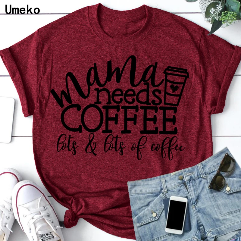 Женская зеленая футболка с надписью Mama needs coffee летняя короткими рукавами и