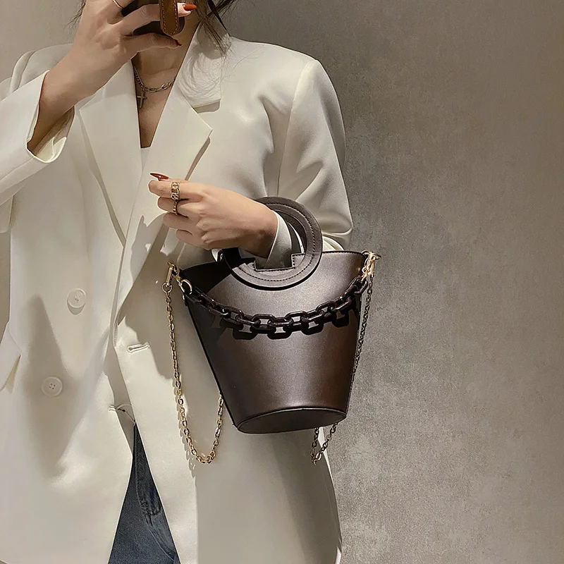 

Niche Women Box Bag Handbag Luxury Designer 2021 Acrylic Thick Chain Clip Bucket Bags Women Purses Handbag for Girls